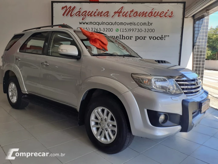 HILUX SW4 3.0 SRV 4X4 7 Lugares 16V Turbo Intercooler