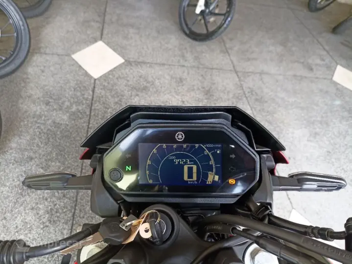 FZ25 250 FAZER CONNECTED