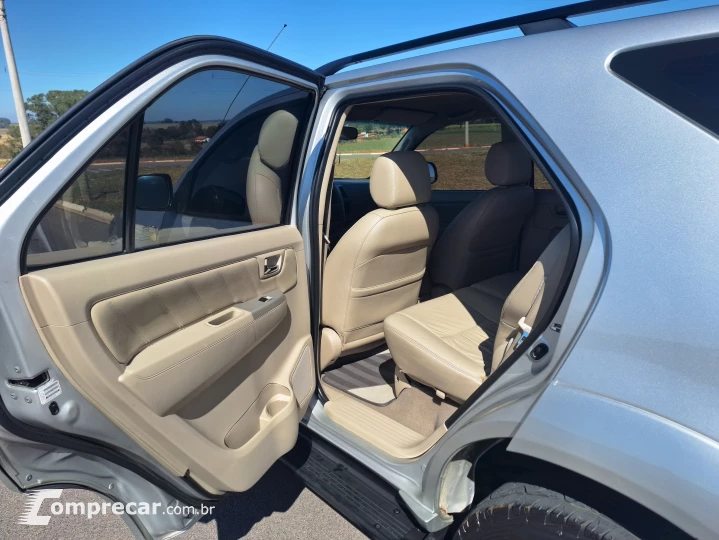 HILUX SW4 3.0 4X4 8V Turbo