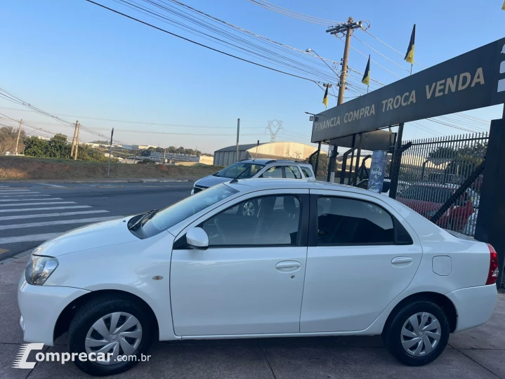 ETIOS 1.5 XS Sedan 16V