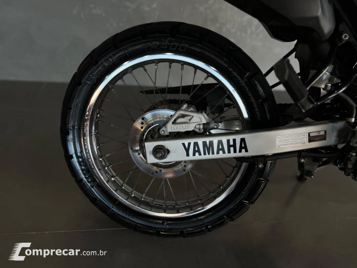 XTZ 250 TÉNÉRÉ