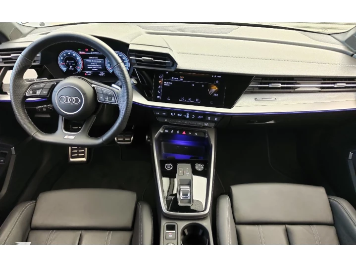 A3 2.0 40 TFSI MHEV SEDAN PERFORMANCE BLACK S-TRONIC