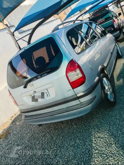 Zafira 2.0 4P FLEX ELEGANCE AUTOMÁTICO