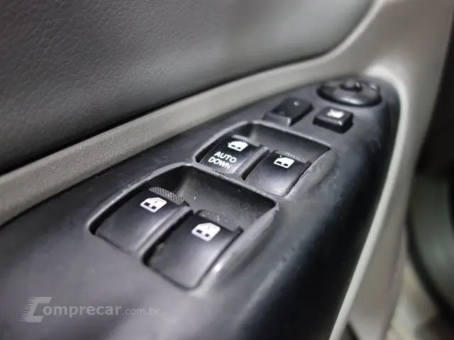 TUCSON - 2.0 MPFI GLS 16V 143CV 2WD 4P AUTOMÁTICO