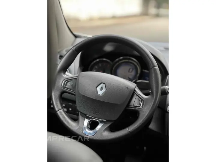 FLUENCE 2.0 DYNAMIQUE PLUS 16V FLEX 4P AUTOMÁTICO