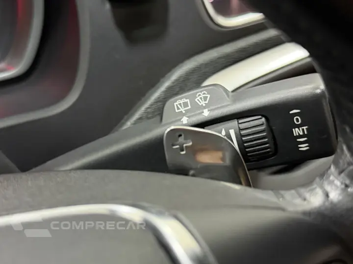 V40 2.0 T4 MOMENTUM GASOLINA 4P AUTOMÁTICO
