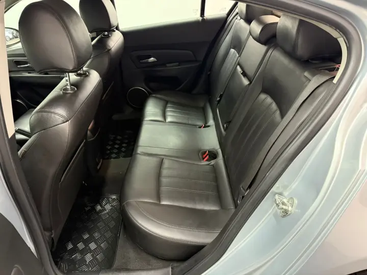 CRUZE LT 1.8 16V FlexPower 4p Mec.
