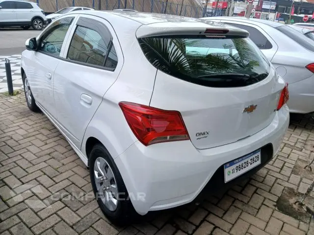 ONIX - 1.0 MPFI LT 8V 4P MANUAL