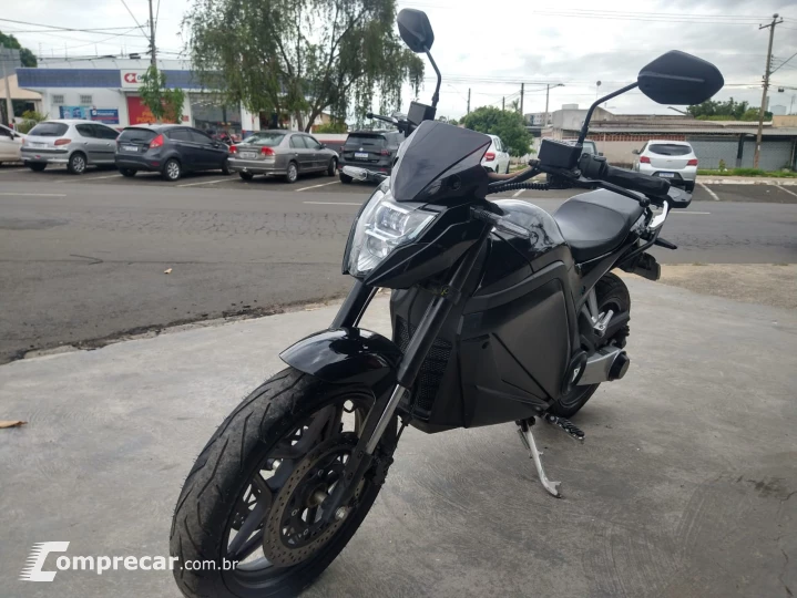 Evs 3000 W