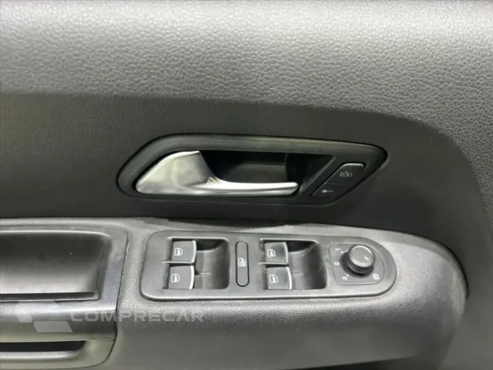 AMAROK 3.0 V6 TDI DIESEL HIGHLINE CD 4MOTION AUTO