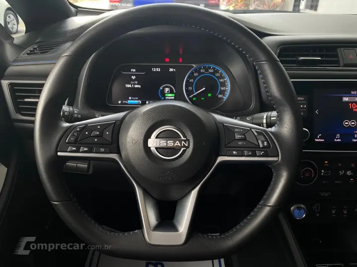 LEAF Aut. (Elétrico)