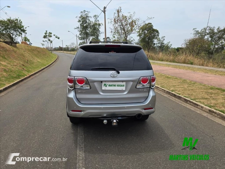 HILUX SW4 2.7 SR 4X2 16V