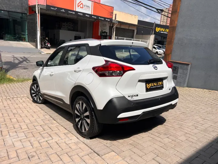 KICKS SV 1.6 16V FlexStar 5p Aut.