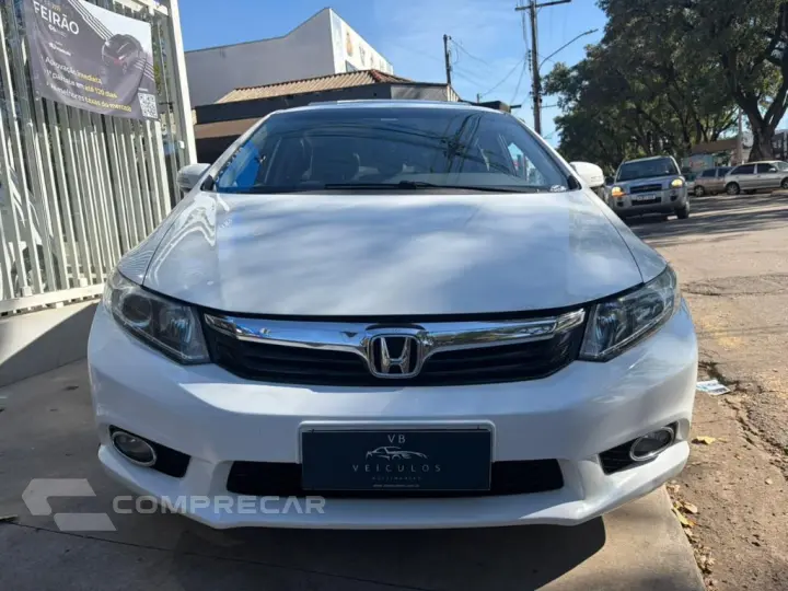 Civic Sedan EXS 1.8/1.8 Flex 16V Aut. 4p