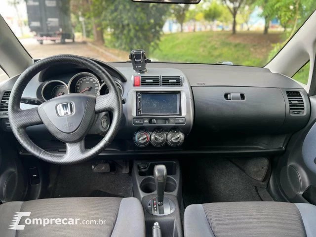 FIT - 1.4 LXL 8V 4P AUTOMÁTICO