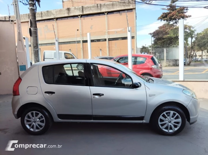 SANDERO