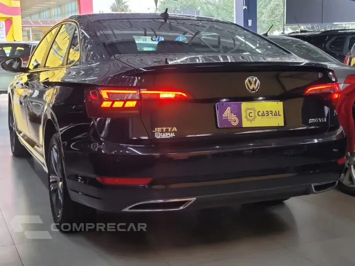 JETTA R-Line 250 TSI 1.4 Flex 16V Aut.