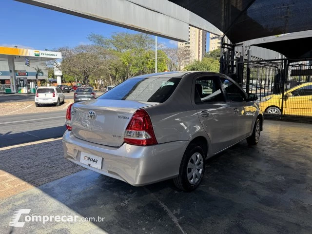ETIOS SEDAN - 1.5 XS SEDAN 16V 4P AUTOMÁTICO