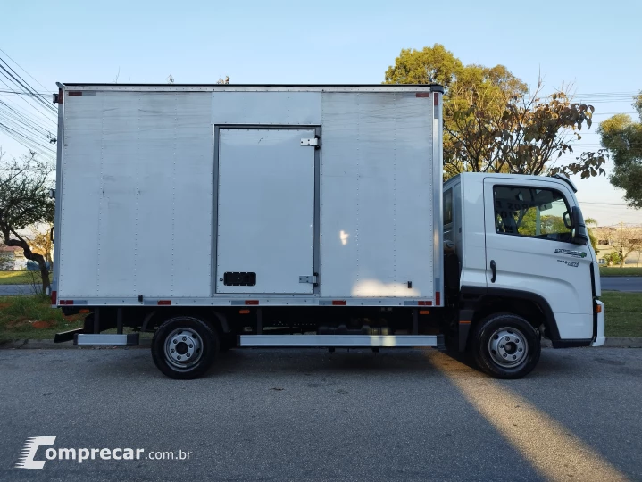 Delivery Express+  2.8 Prime + Baú Facchini