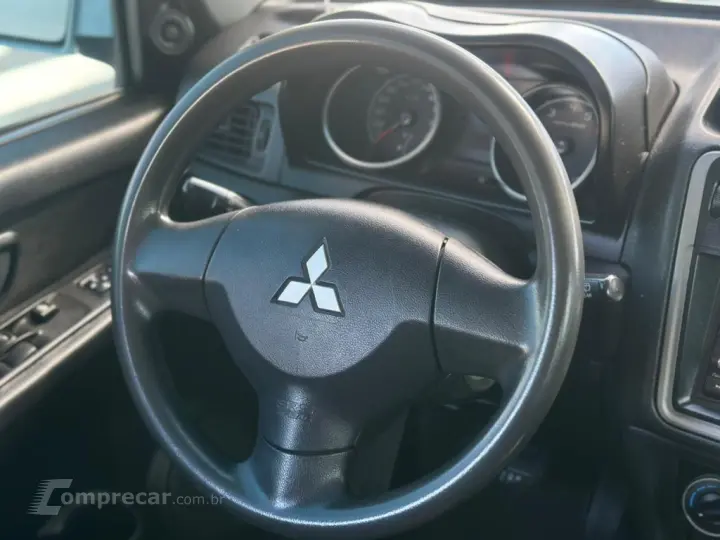 PAJERO TR4 2.0 4X2 16V 140CV FLEX 4P AUTOMÁTICO