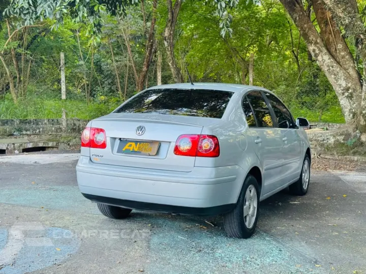 POLO SEDAN 1.6 MI COMFORTLINE 8V FLEX 4P MANUAL