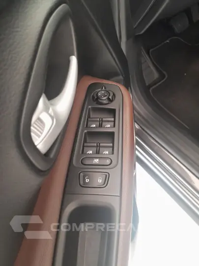 Renegade 1.3 16V 4P FLEX T270 LONGITUDE TURBO AUTOMÁTICO