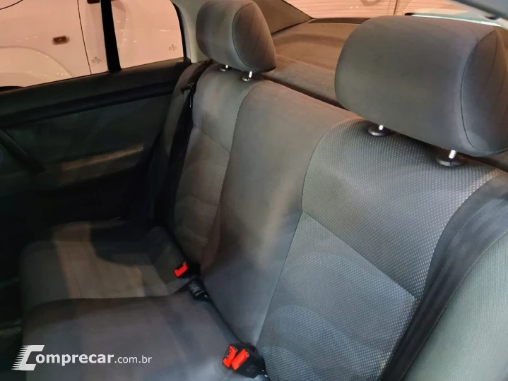POLO SEDAN 1.6 MI 8V