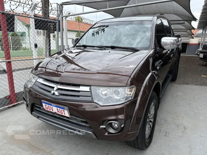L 200 Triton 3.2 16V HPE 4X4 CABINE DUPLA TURBO DIESEL INTER