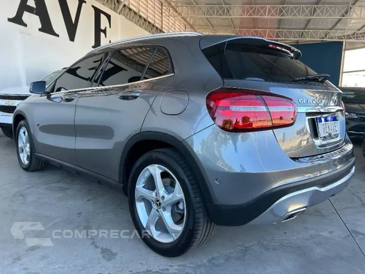 GLA 200 Enduro 1.6 TB 16V Flex Aut.