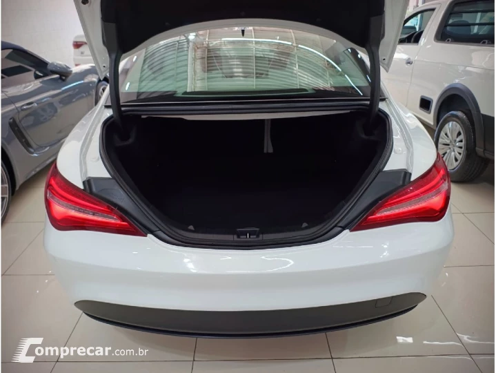 CLA 180 1.6 CGI GASOLINA 7G-DCT