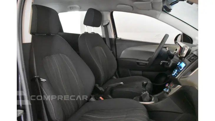 SONIC HATCH - 1.6 LT 16V 4P MANUAL