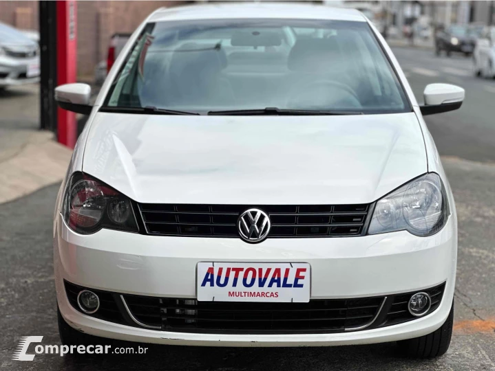 POLO SEDAN 1.6 MI 8V FLEX 4P MANUAL