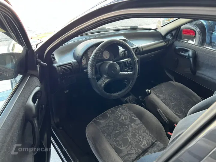 CORSA 1.0 MPFI Milenium Sedan 8V