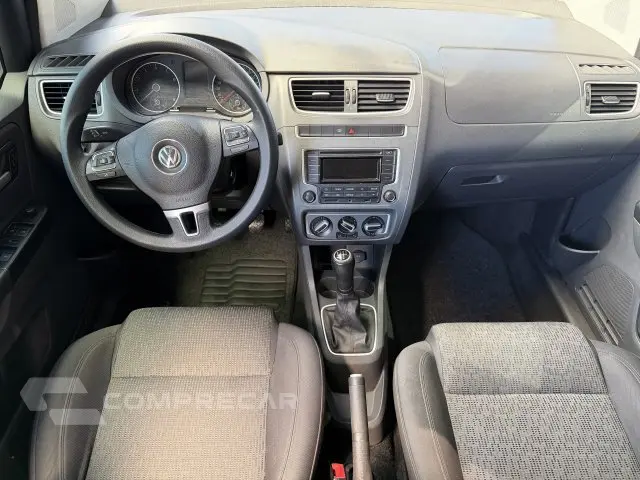 FOX - 1.6 MI 8V 4P MANUAL