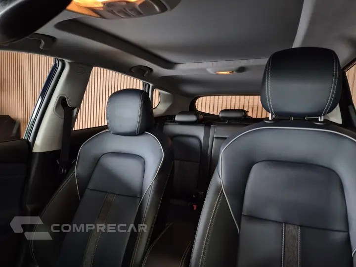 TRACKER 1.2 Turbo Premier