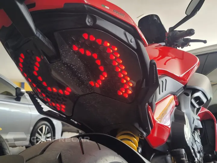DIAVEL V4 1158