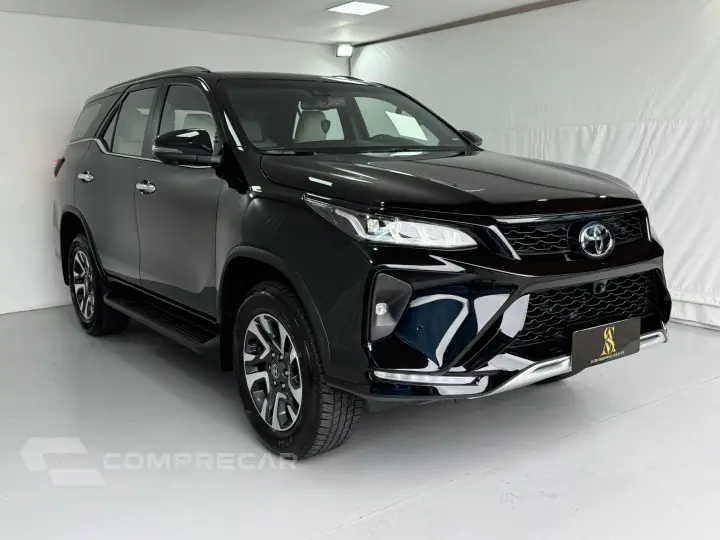 HILUX SW4 2.8 SRX Diamond 4X4 7 Lugares 16V Turbo Intercoole