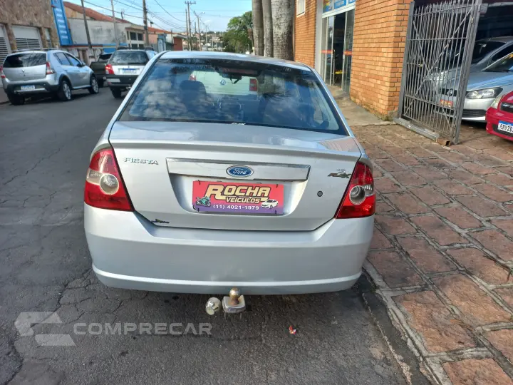 FIESTA 1.6 MPI Sedan 8V