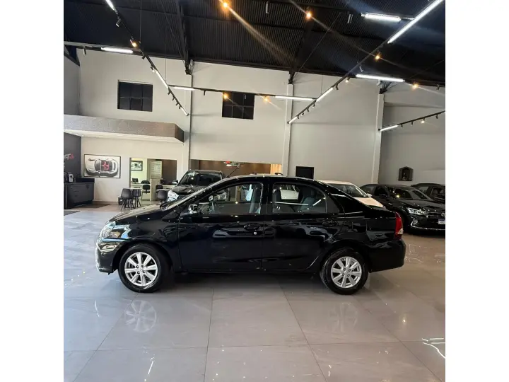 ETIOS 1.5 X SEDAN 16V FLEX 4P AUTOMÁTICO