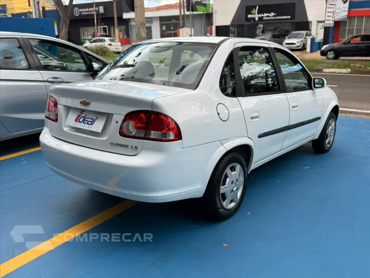 CLASSIC 1.0 MPFI LS 8V FLEX 4P MANUAL