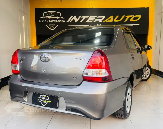 ETIOS 1.5 X Sedan 16V
