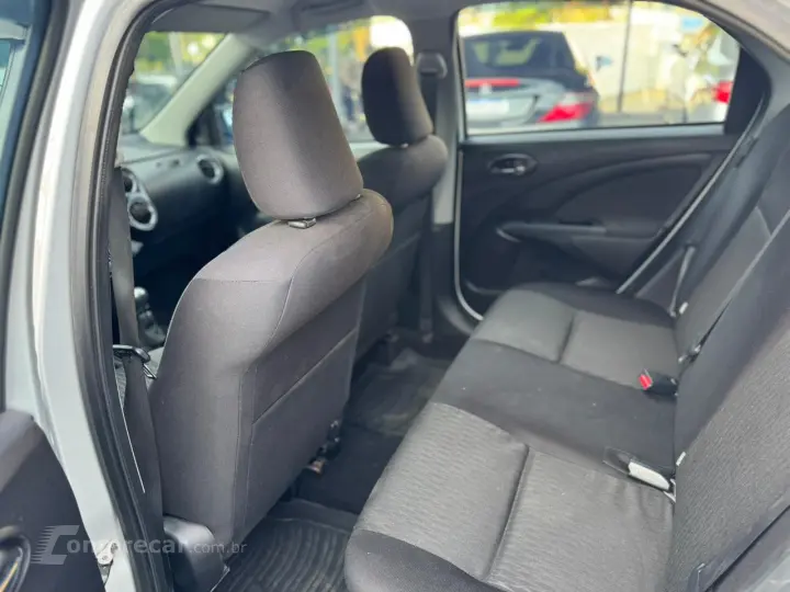 ETIOS 1.5 XS Sedan 16V