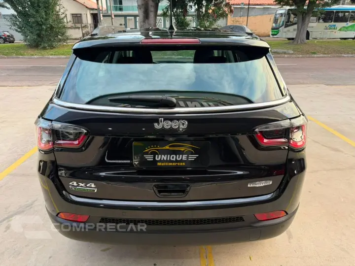 Compass 2.0 16V Diesel Longitude 4X4 Automático