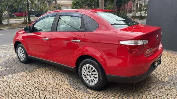 Grand Siena ATTRACTIVE 1.0 Flex 8V 4p