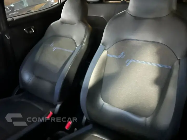 Kwid KWID Intense 1.0 Flex 12V 5p Mec.