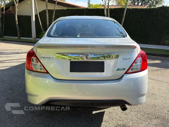 VERSA 1.6 16V Unique