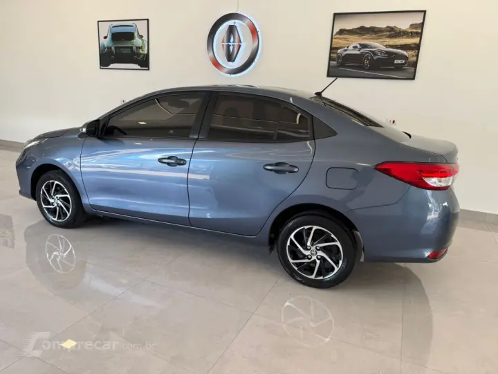 Yaris Sedan 1.5 16V 4P FLEX XLS MULTIDRIVE AUTOMÁTICO CVT