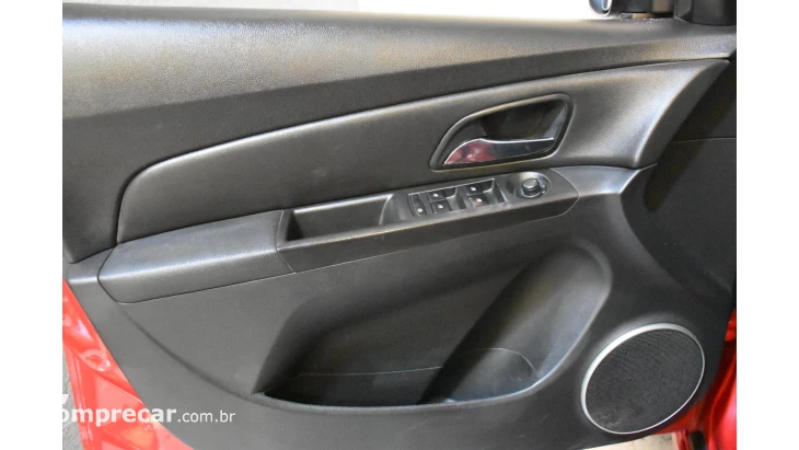 CRUZE HATCH - 1.8 LT SPORT6 16V 4P AUTOMÁTICO