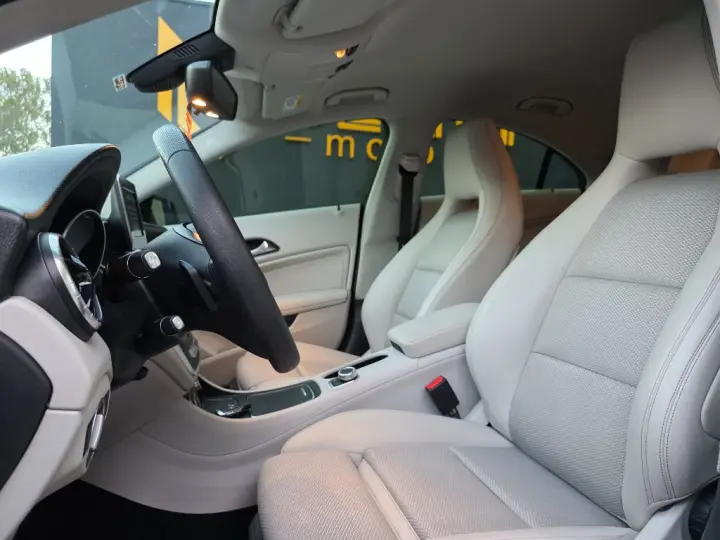 CLA-180 1.6 16V 122cv Aut.