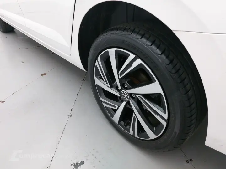 VIRTUS 1.0 200 TSI HIGHLINE AUTOMÁTICO